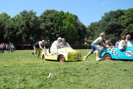 Soapbox derby with Fiat 500
